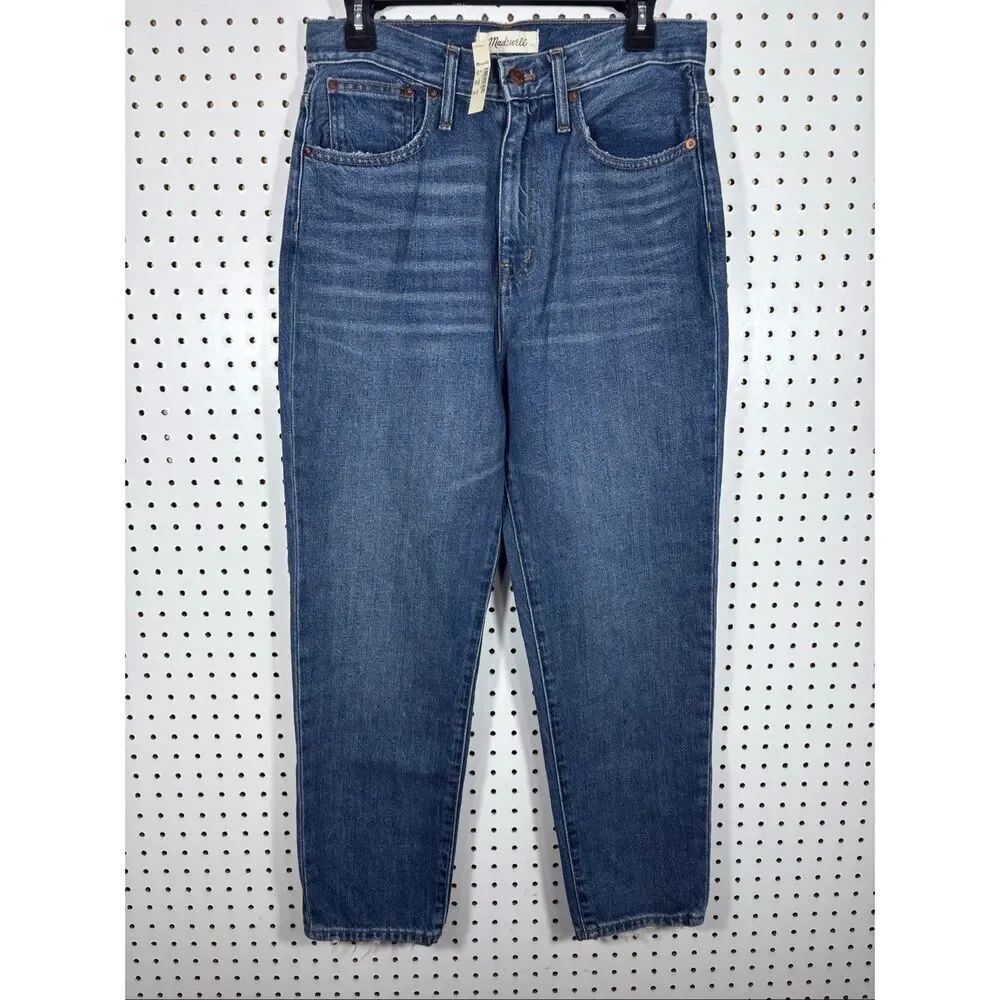 Madewell woman’s the mom jean size 28
